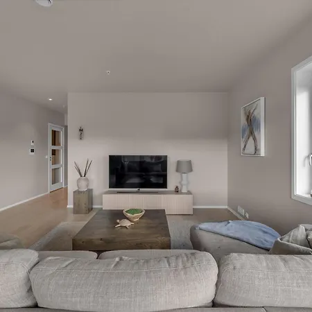 Apartment Penthouse With Spectacular Views And Two Balconies Tromso