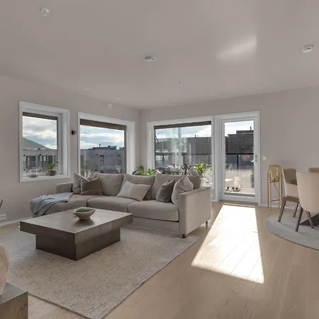 Penthouse With Spectacular Views And Two Balconies