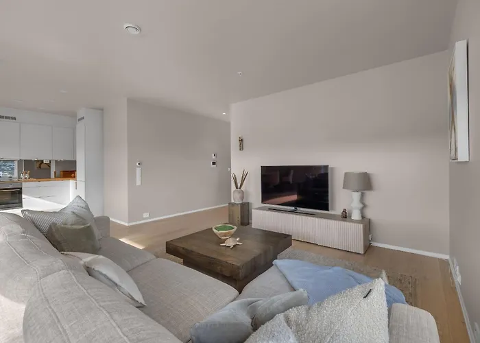 Penthouse With Spectacular Views And Two Balconies Apartamento *