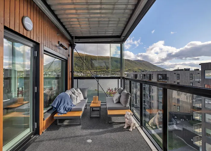 Penthouse With Spectacular Views And Two Balconies Apartamento