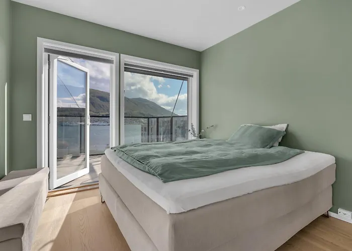 Apartamento Penthouse With Spectacular Views And Two Balconies