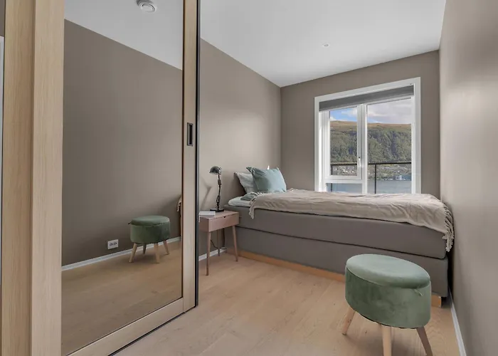Apartamento Penthouse With Spectacular Views And Two Balconies *