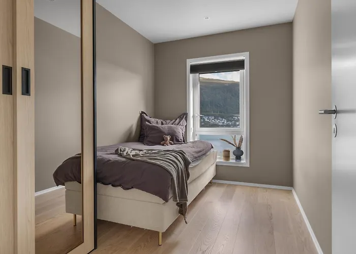 Penthouse With Spectacular Views And Two Balconies Apartamento Tromsø