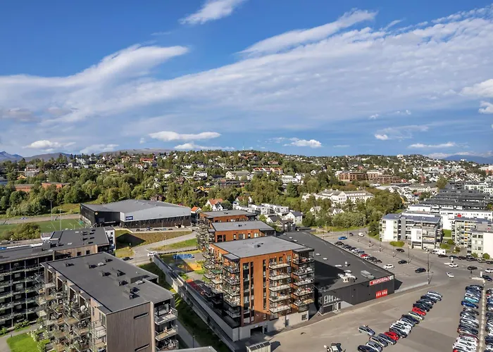 Penthouse With Spectacular Views And Two Balconies *