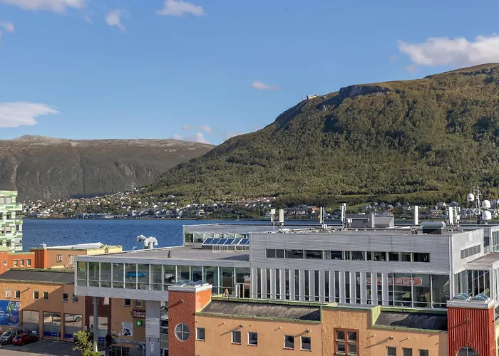 Lägenhet Penthouse With Spectacular Views And Two Balconies Tromsø