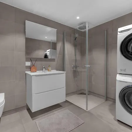 아파트 Penthouse With Spectacular Views And Two Balconies 트롬쇠