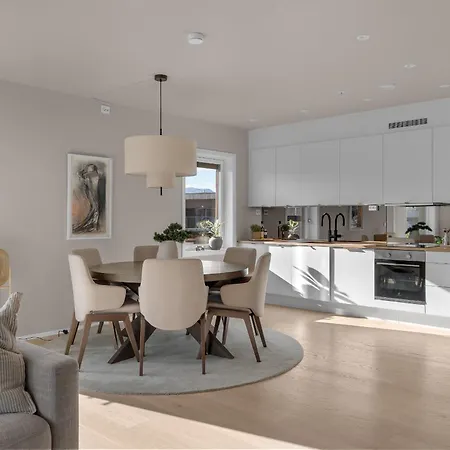 Penthouse With Spectacular Views And Two Balconies 아파트 트롬쇠